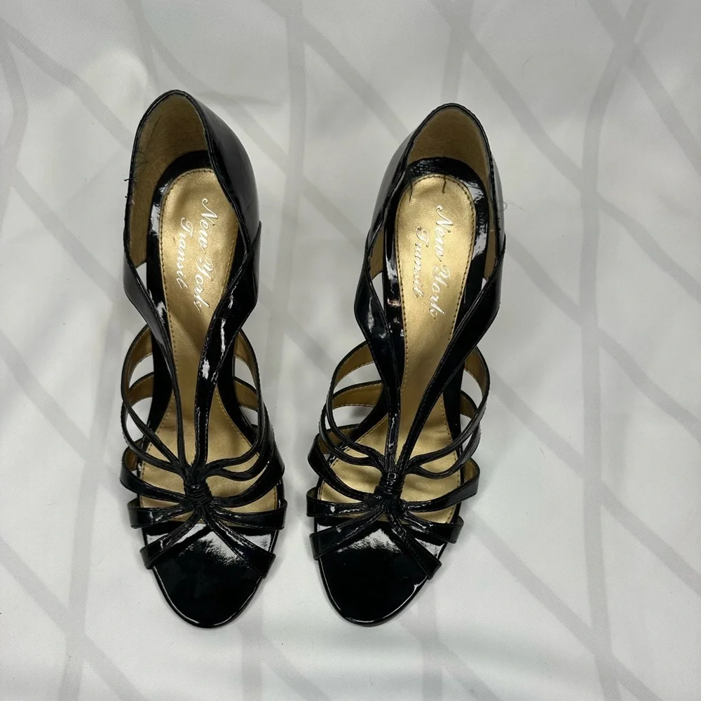 New York Transit strappy black patent leather heel size 9 - Picture 2 of 9